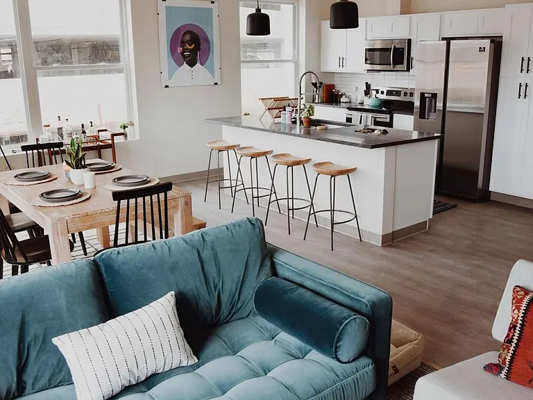 Luxury Apartments in Cleveland's Ohio City — Photo 32