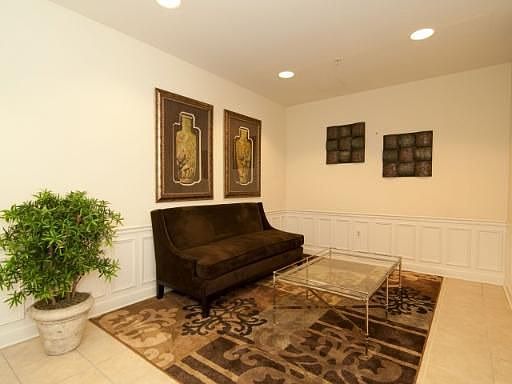 2nd image of 1650 Riverwoods Dr Unit 202