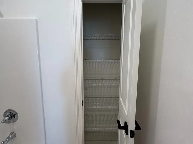 636 Cottage Grove Cir #1 — Photo 12