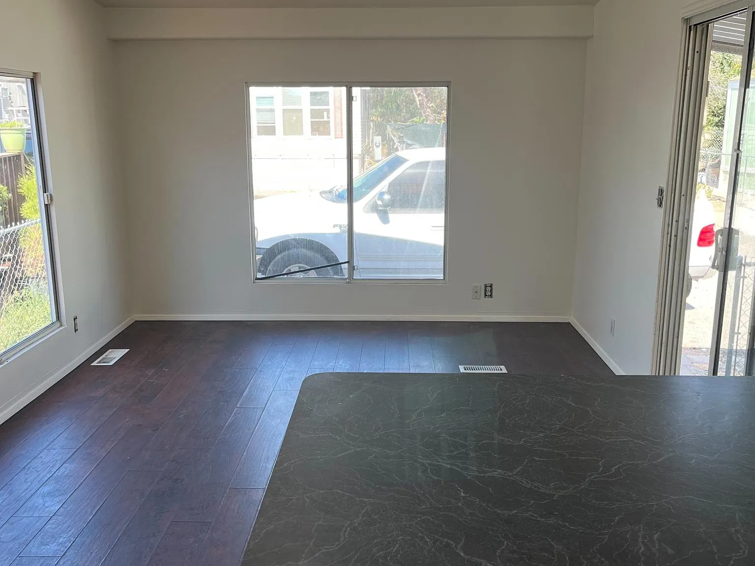 1 bed, 675 sqft, $1,600 — Photo 2