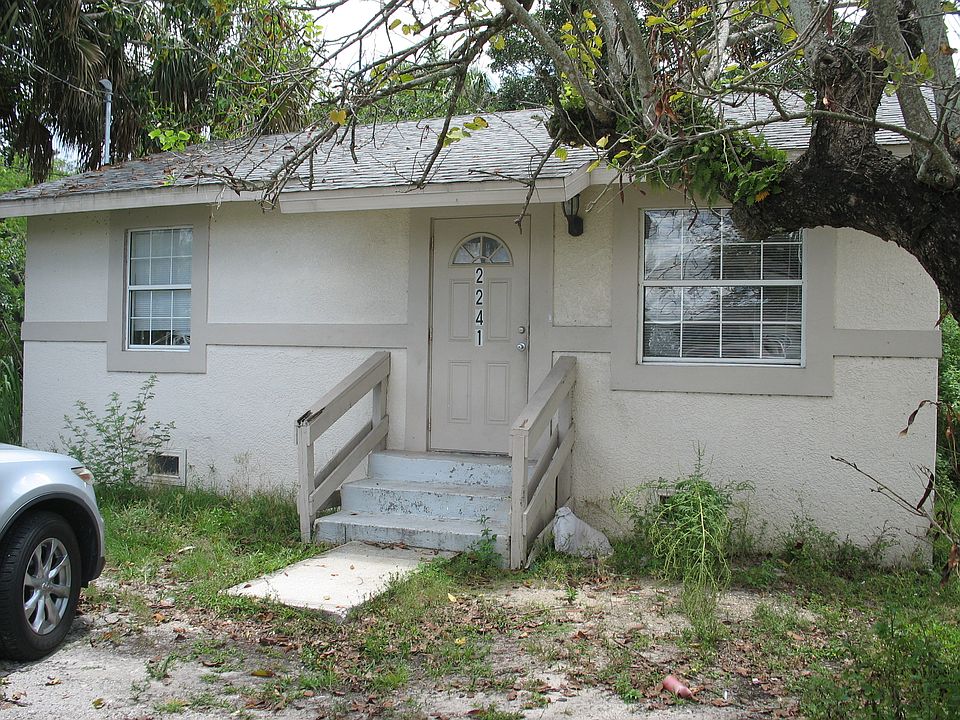 1st image of 2241 Henderson Ave