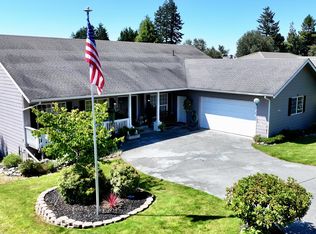 861 Jodee Ln, Brookings, OR 97415