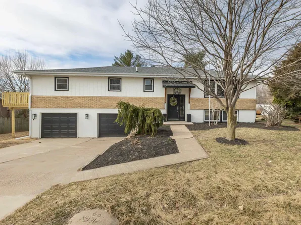 13101 English Mill Rd, Dubuque, IA 52003