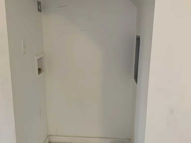 154 Lafayette St #1 — Photo 4