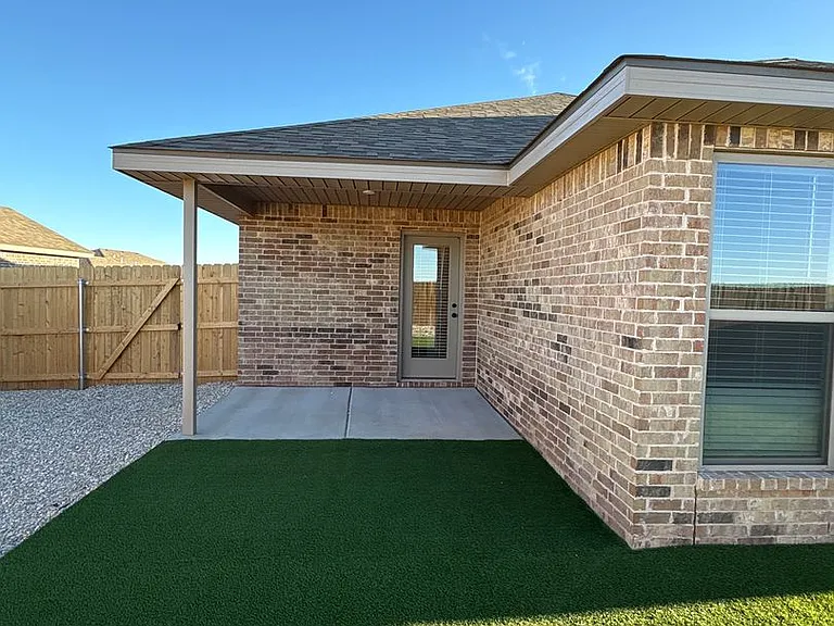 2162 Langford Ave — Photo 12