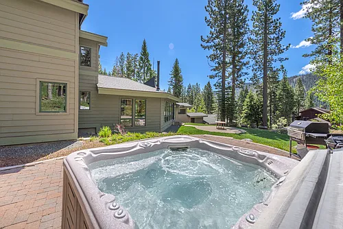 3550 Courchevel Rd Photo 1
