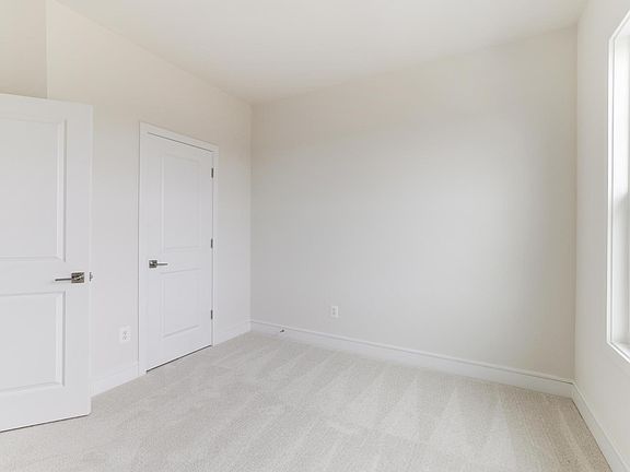 5th image of 110 Phacelia Way