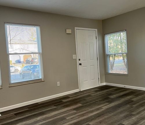 3rd image of 2983 Essington Dr #2983