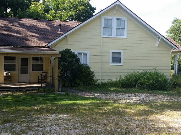 Main House - Back Deck 