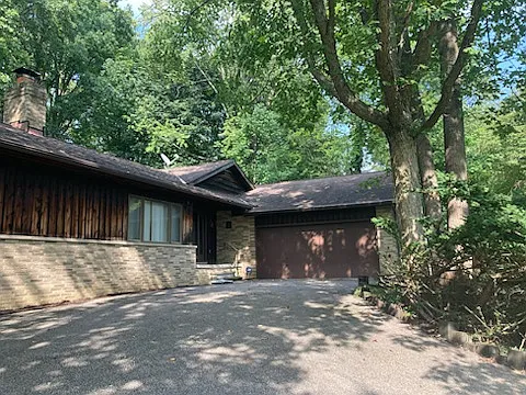 375 Houghton Rd — Photo 2