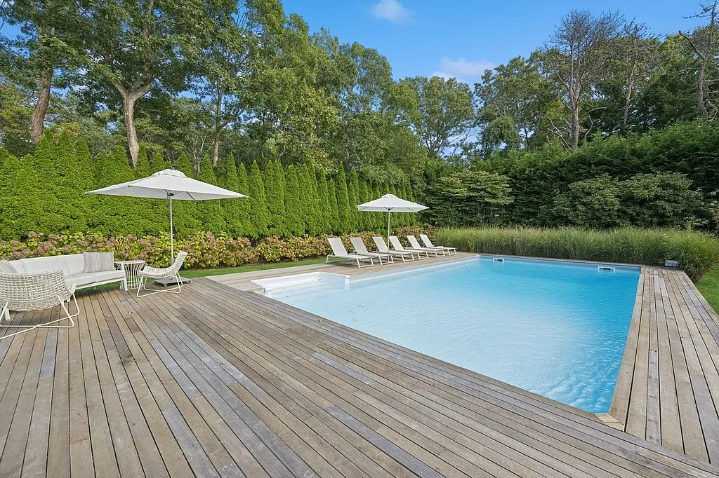 Bright & Beachy In Wainscott With Pool-Pick Your Exact Days — Photo 2