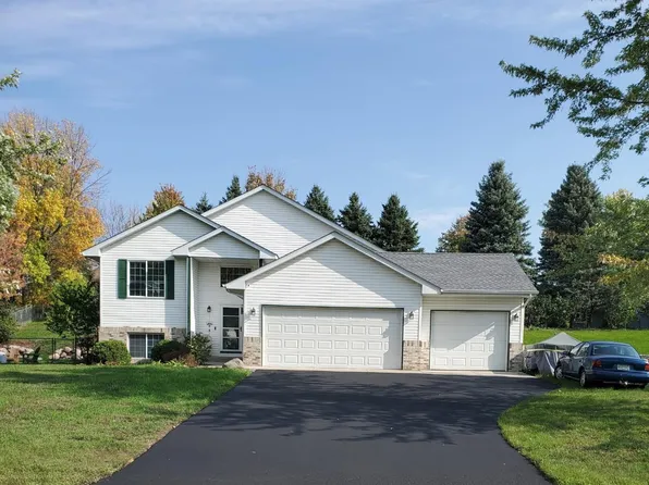 13310 297th St, Lindstrom, MN 55045