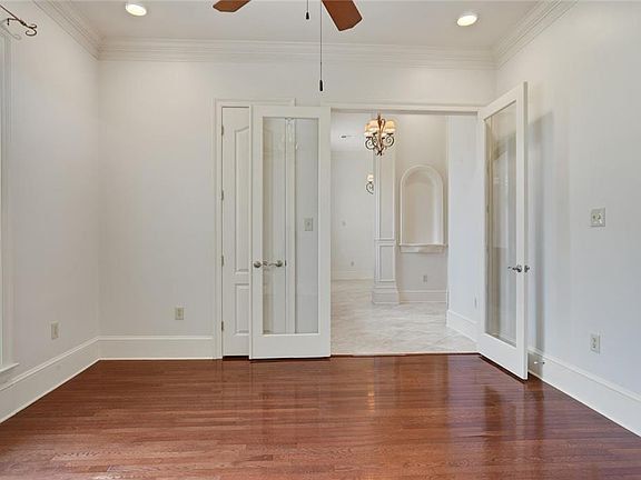 5th image of 118 Lavender Ct