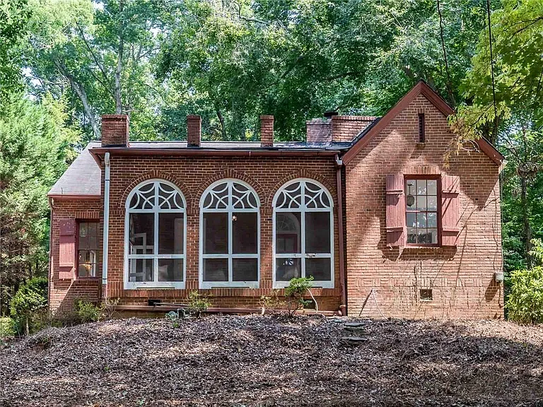 1681 E Clifton Rd NE — Photo 46