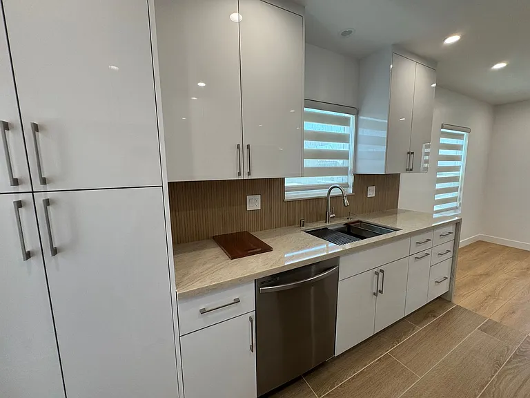 7740 Bonner Ave — Photo 16
