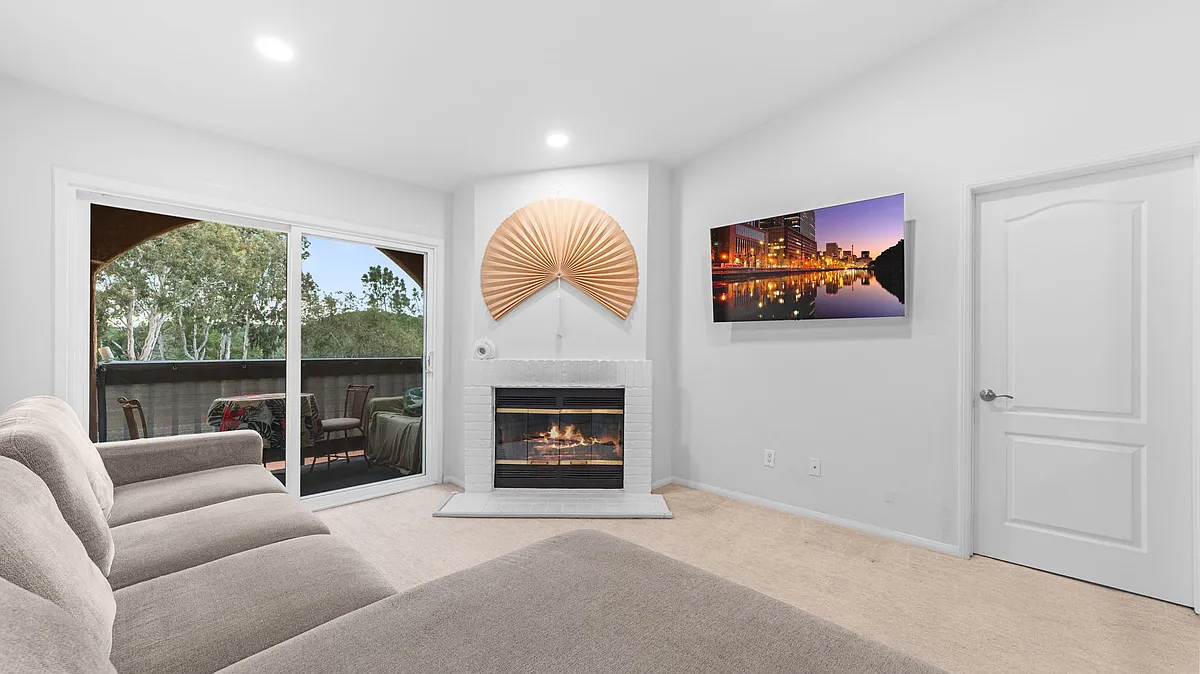 Building Photo - 7190 Shoreline Dr #6310