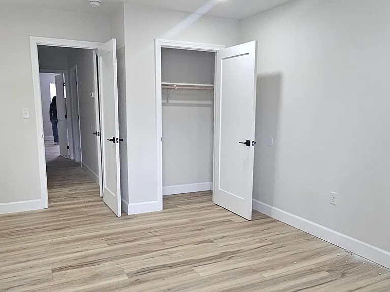 42 Warner St #B12 — Photo 10