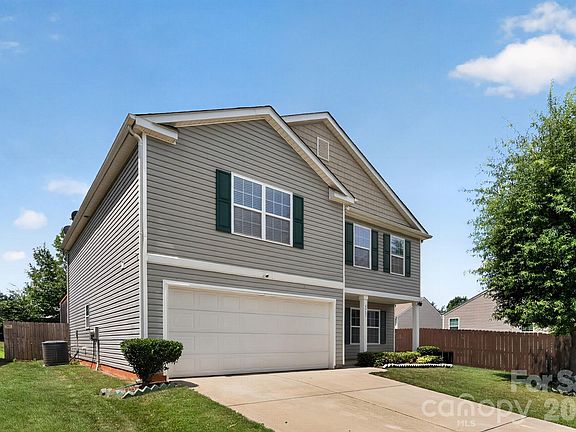 3rd image of 6937 Savannah Springs Dr