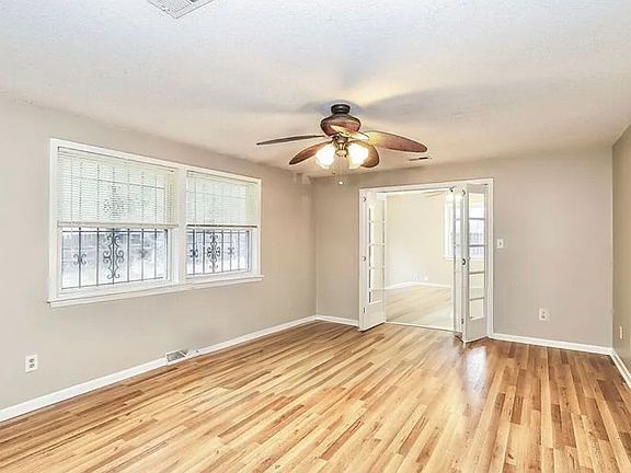 5th image of 112 Kinnley Ct #1