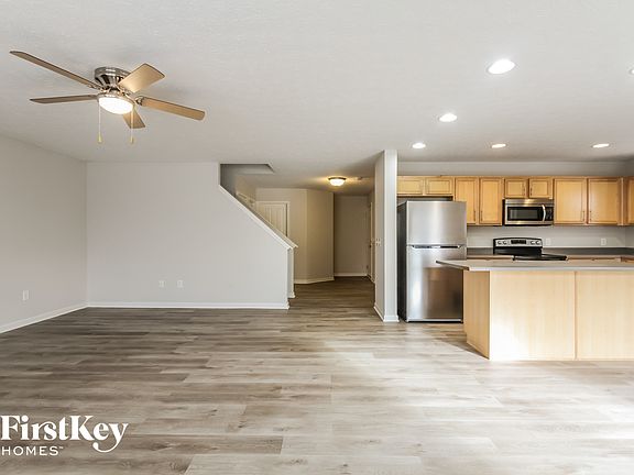 3rd image of 8132 Carina Dr
