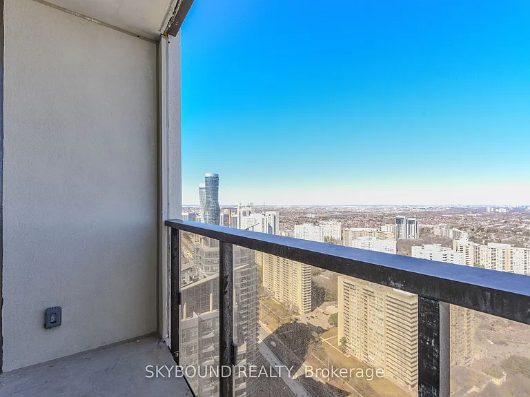 30 Elm Dr W #3404 — Photo 38
