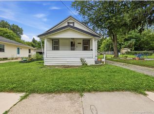 1250 Emerald Ave NE, Grand Rapids, MI 49505