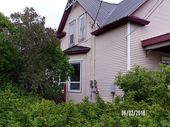 2nd image of 534 Park Ave
