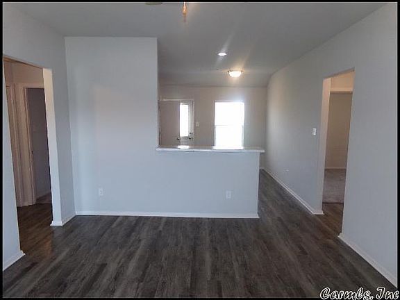 3rd image of 1304 Yarrow Dr