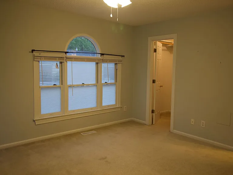 2911 Cedar Creek Rd #A — Photo 11