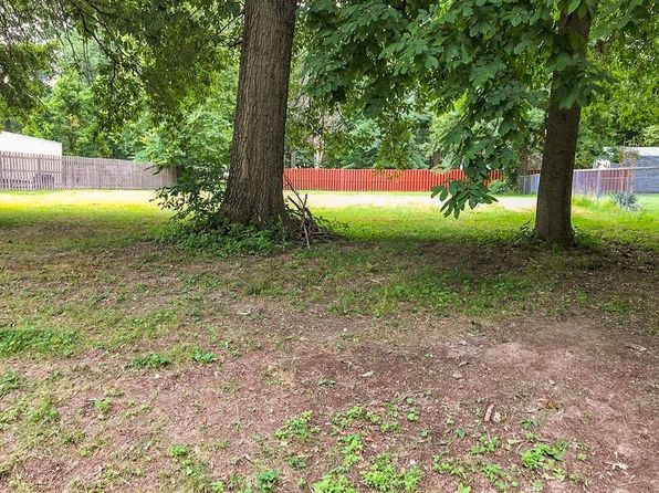 Holiday Shores Real Estate Holiday Shores Edwardsville Homes For Sale Zillow