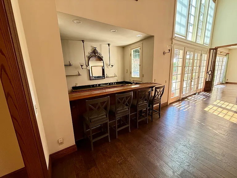 533 E Sierra Madre Ave — Photo 21