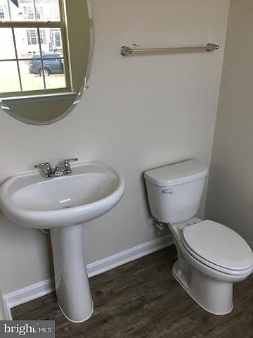 1st image of 262 Parker Pl