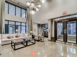 35 Hayden St #809, Toronto, ON M4Y 3C3