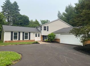 8414 Chagrin Rd, Chagrin Falls, OH 44023