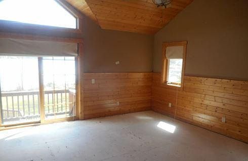 5th image of 28027 Bayshore Dr NW