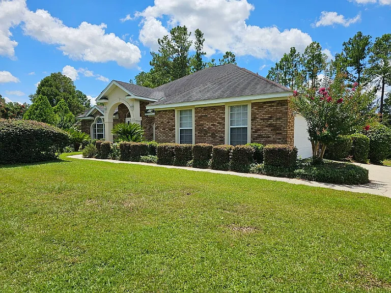 1230 Ronds Pointe Dr E — Photo 2