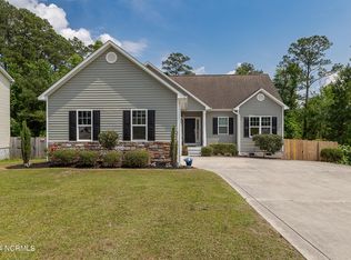 319 Jasmine Ln, Jacksonville, NC 28546