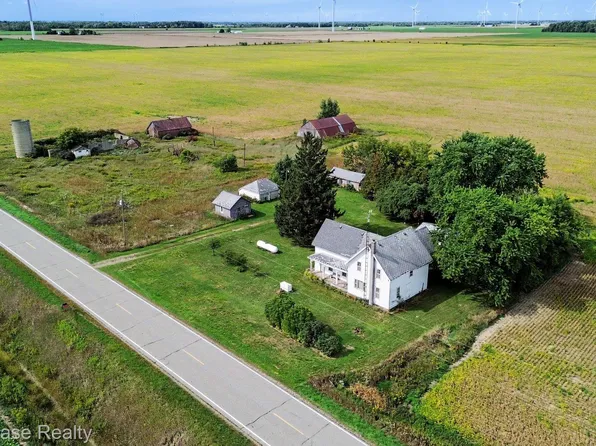5925 Filion Rd, Port Hope, MI 48468