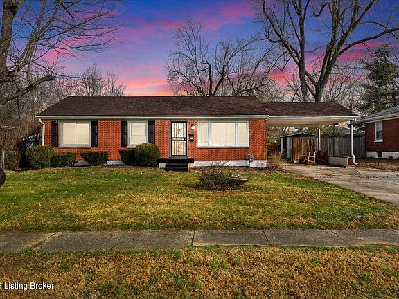 2nd image of 2023 Dixie Garden Dr