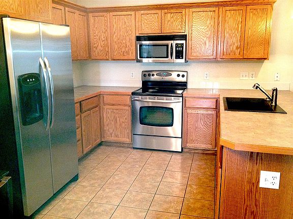 3rd image of 110 Beacon Way Unit 5D