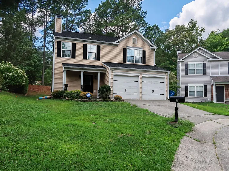 7 Duxford Ct — Photo 2