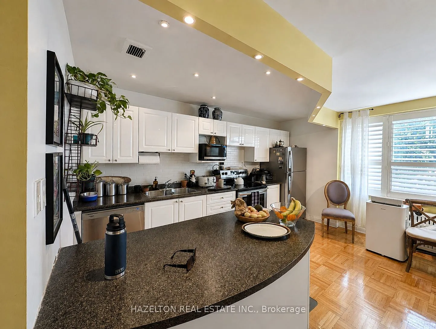 2 bed, $3,100 — Photo 4