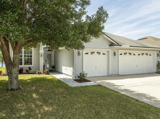 9430 Prosperity Lake Dr, Jacksonville, FL 32244