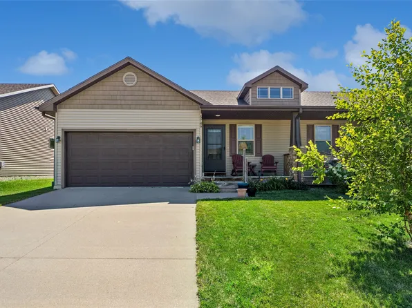 5789 NW 50th St, Johnston, IA 50131