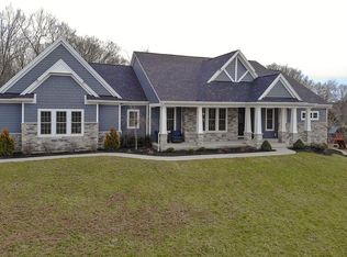 1059 Kensington Dr, Alexandria, KY 41001
