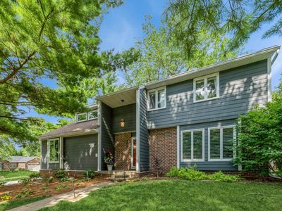 1017 45th St, West Des Moines, IA, 50266