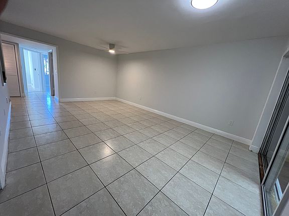3rd image of 15721 SW 137th Ave APT 105
