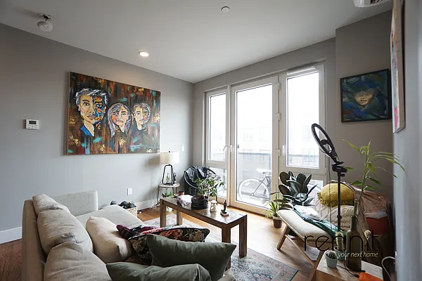Rented by Rennit Inc. | media 4