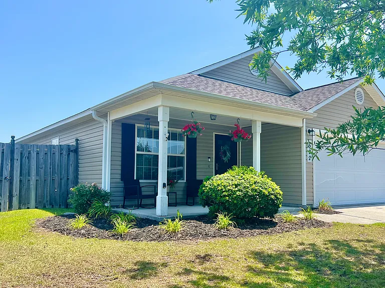 522 Foxfield Ct — Photo 1