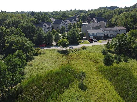 4th image of 3231 Camberly Dr